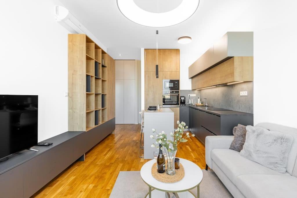 Proxenta Cityview * Pressburg